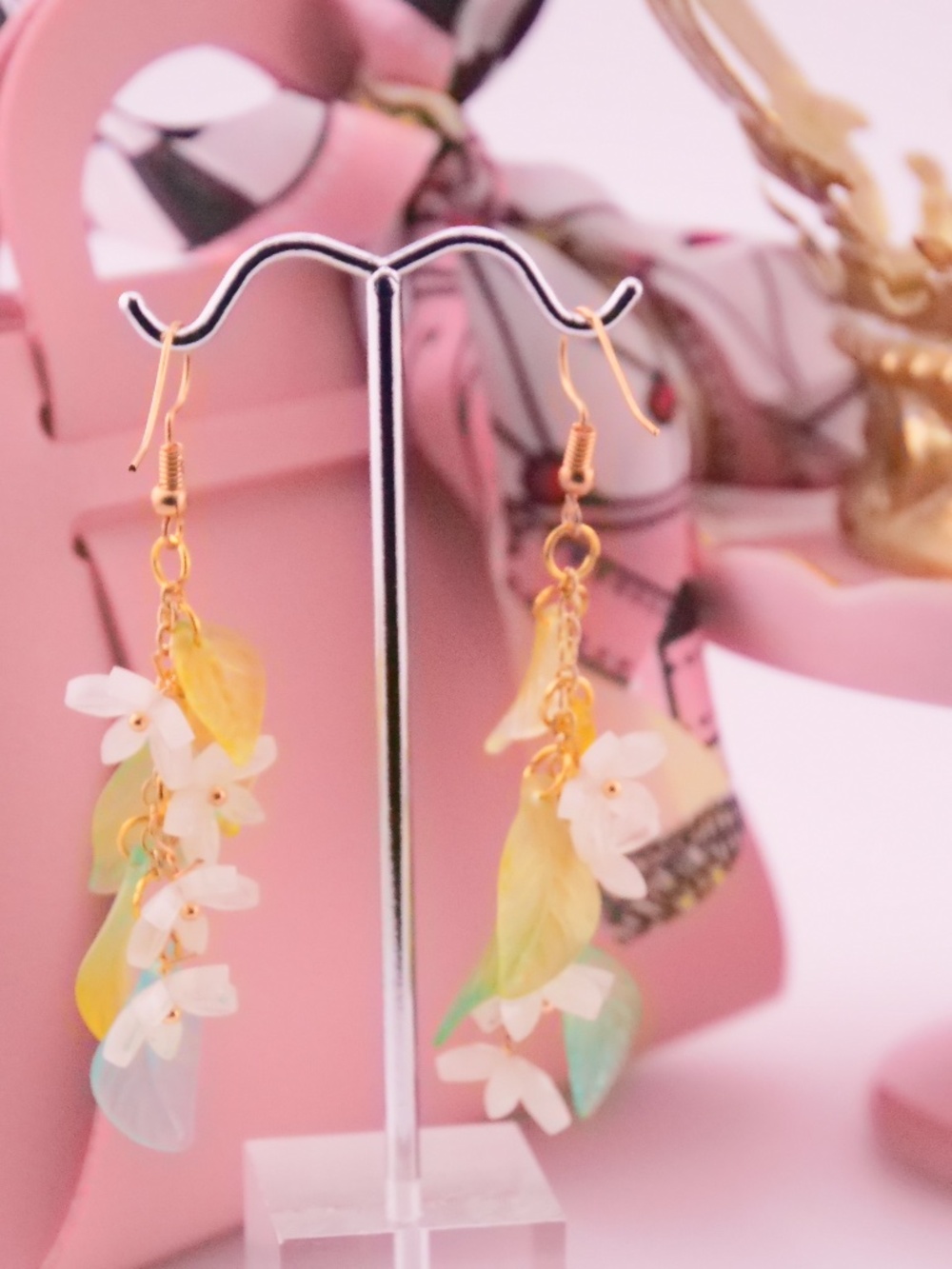 Handmade Daisy Petal Earrings Floral Dangle Earrings Cottagecore Jewelry Gold